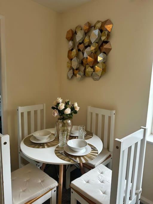 Stylish 2 Bedrooms Flat In A Quiet Cul-De-Sac Area, Near Sheffield City Centre With Free Parking Bagian luar foto