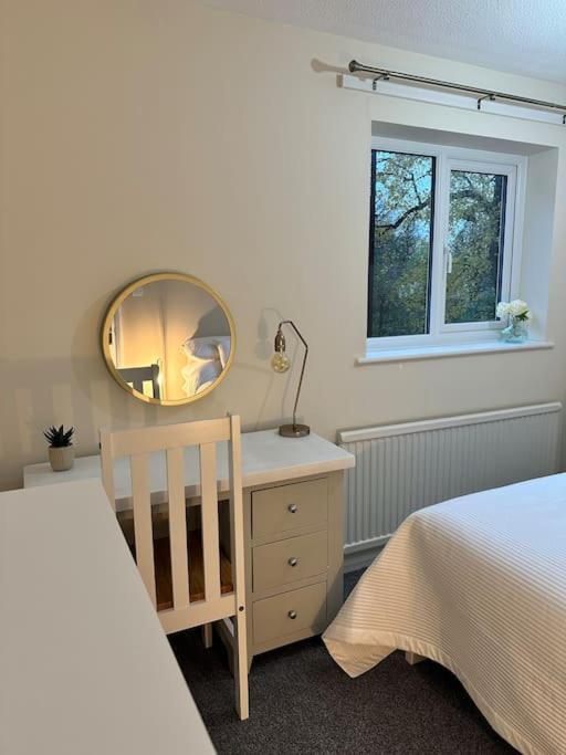 Stylish 2 Bedrooms Flat In A Quiet Cul-De-Sac Area, Near Sheffield City Centre With Free Parking Bagian luar foto