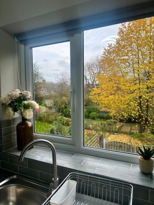 Stylish 2 Bedrooms Flat In A Quiet Cul-De-Sac Area, Near Sheffield City Centre With Free Parking Bagian luar foto